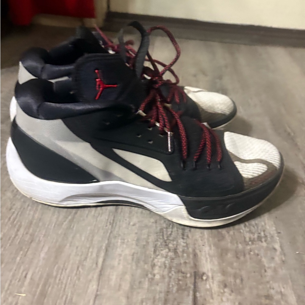 Jordan black n white sneakers sz 11.5